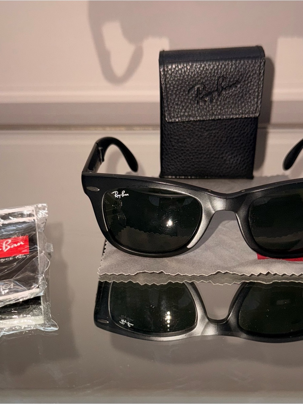 Ray-Ban Black Wayfarer Sunglasses with Green Tint Lenses